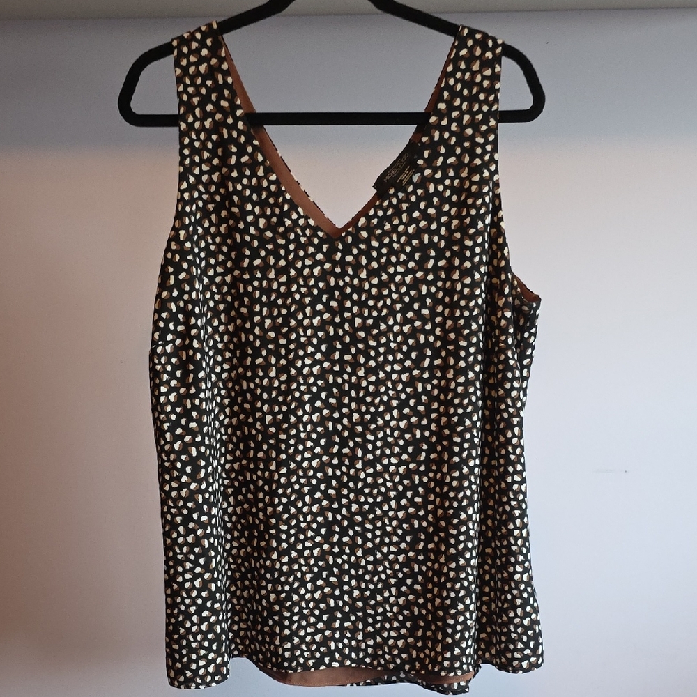 Michel Studio Black and White Patterned Tank Top